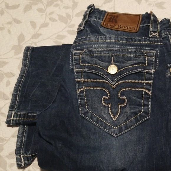 Men's Rock Revival Jeans - Picture 4 of 4